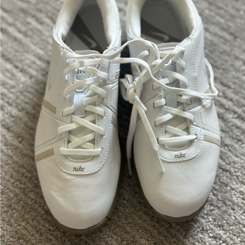 Brand New Women’s Nike Golf Shoes 6.5